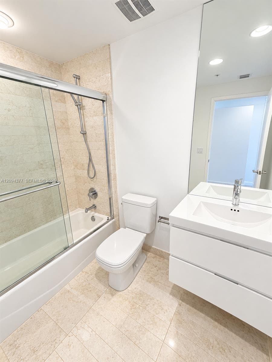 17301 Biscayne Blvd 211 photo 21