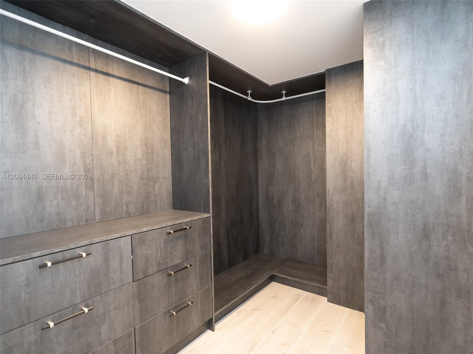 18081 Biscayne Blvd 503 photo 18