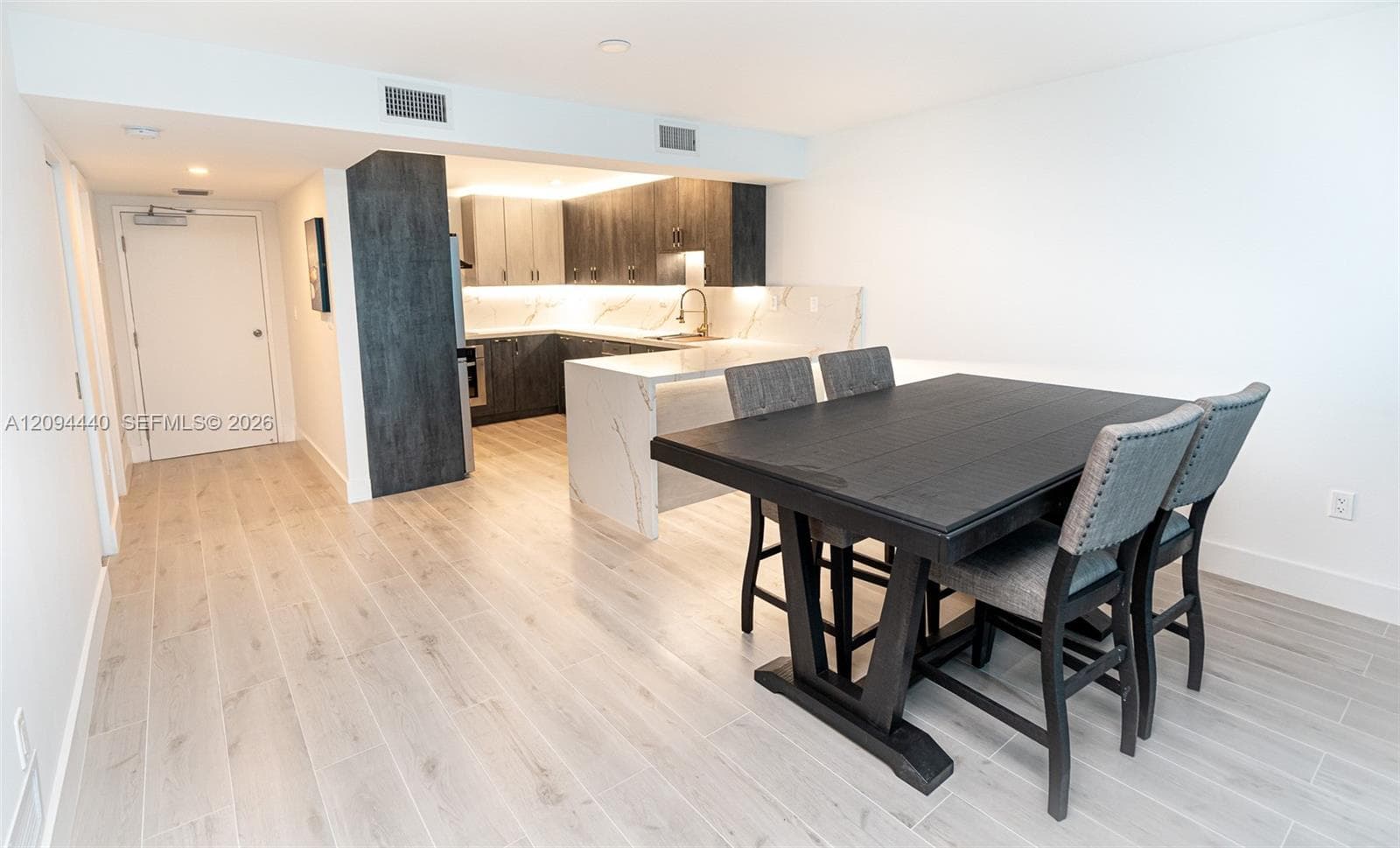 18081 Biscayne Blvd 503 photo 11