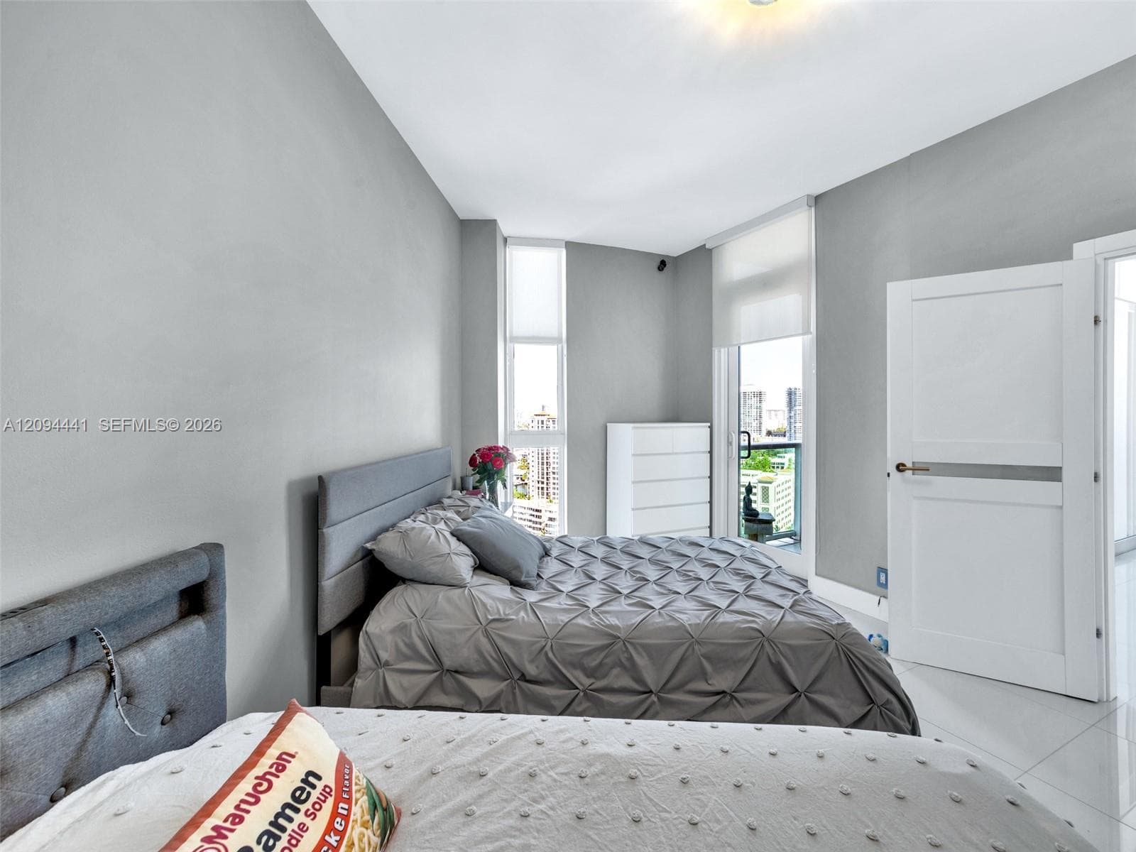 100 Bayview Dr PH01 photo 19