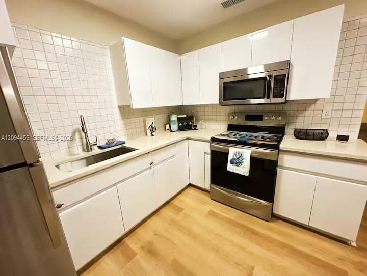 2634 Thomas St photo 7