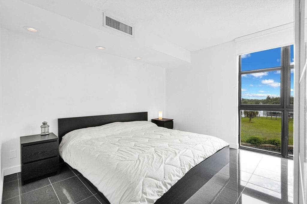 1350 River Reach Drive 417 photo 23