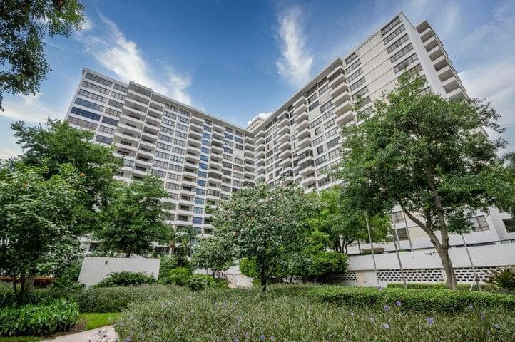 600 Three Islands Boulevard 1010 photo 2