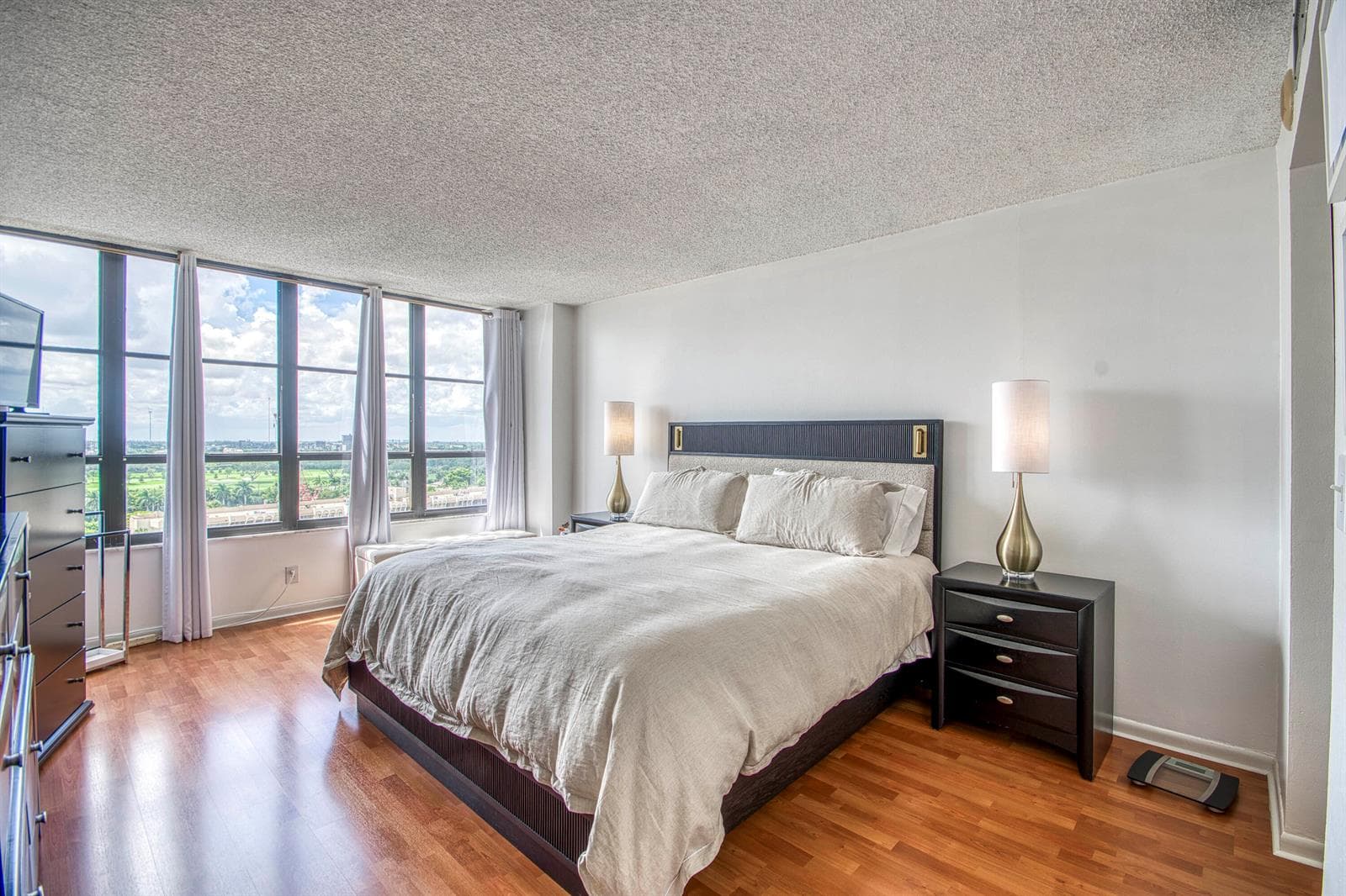 600 Three Islands Boulevard 1010 photo 12