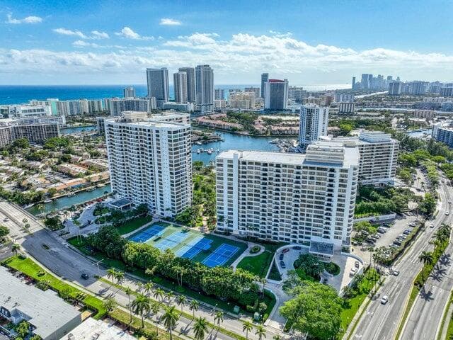 600 Three Islands Boulevard 1010 photo 21