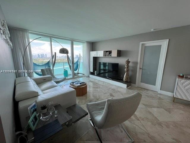 650 West Ave 2109 photo 3