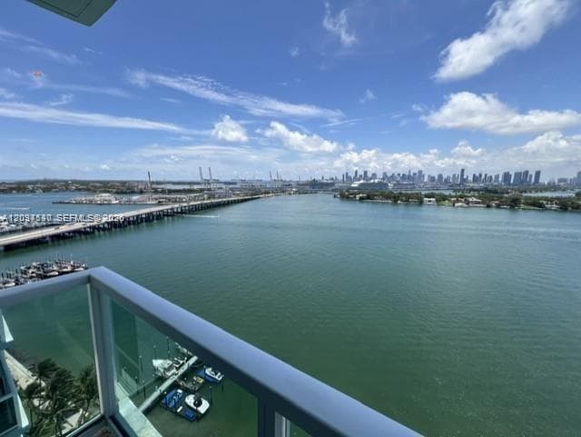 650 West Ave 2109 photo 1