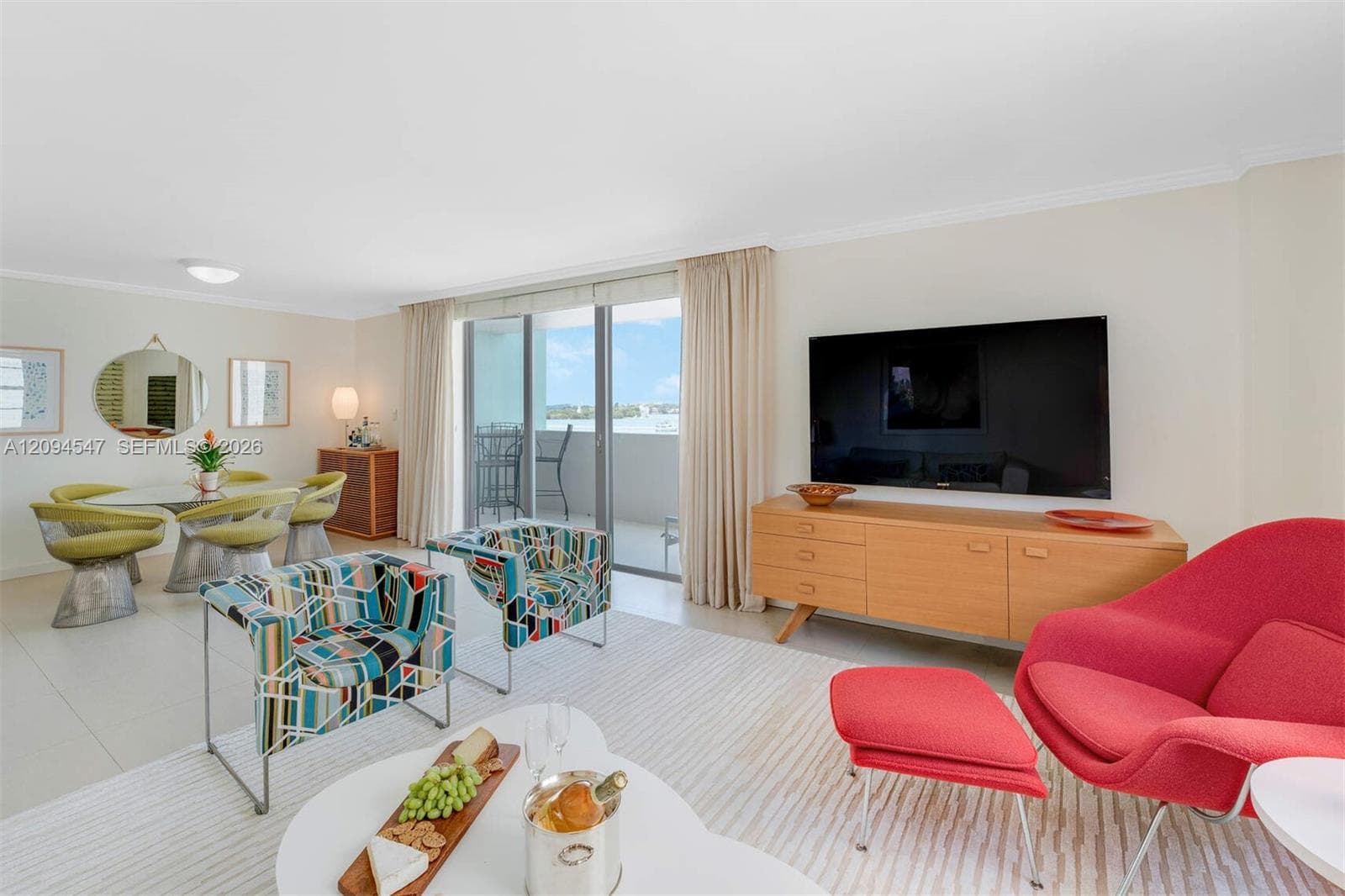 5 Island Ave 3C photo 2