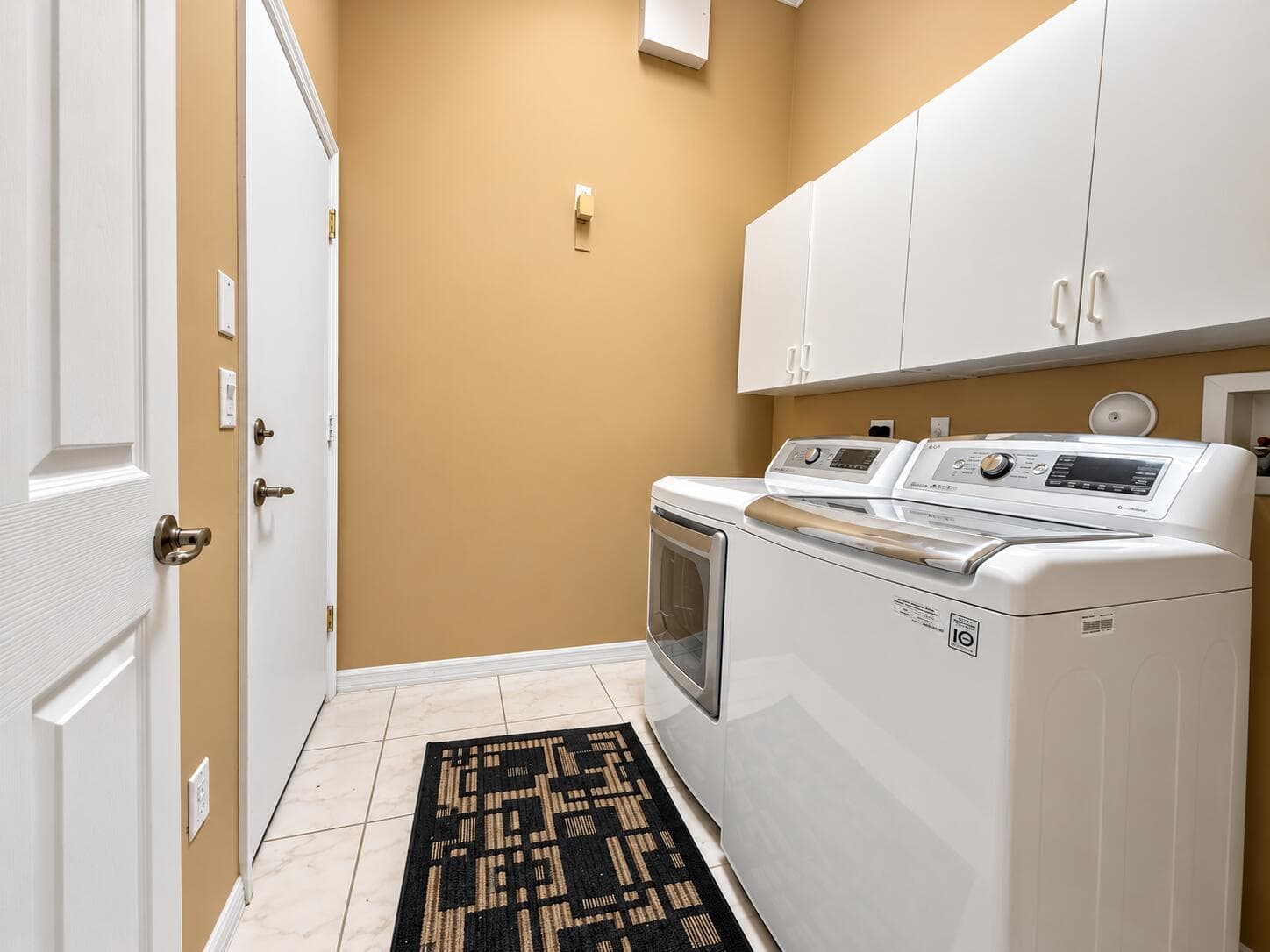 6435 EMERALD BREEZE Way photo 16