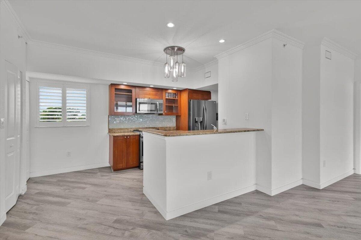 415 NW Flagler Avenue photo 6