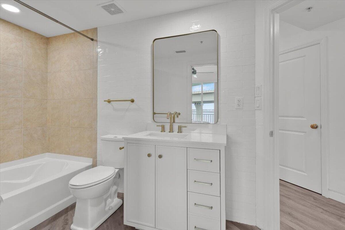 415 NW Flagler Avenue photo 22