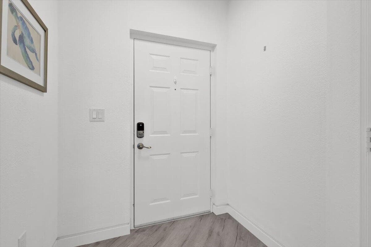 415 NW Flagler Avenue photo 4