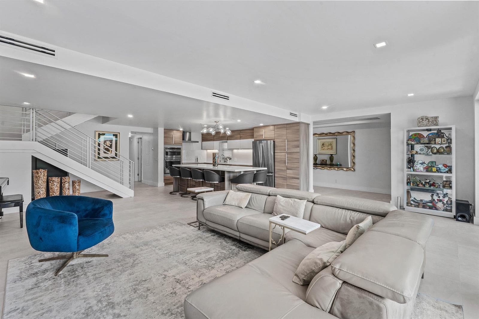 3966 N Ocean Drive 8 photo 5