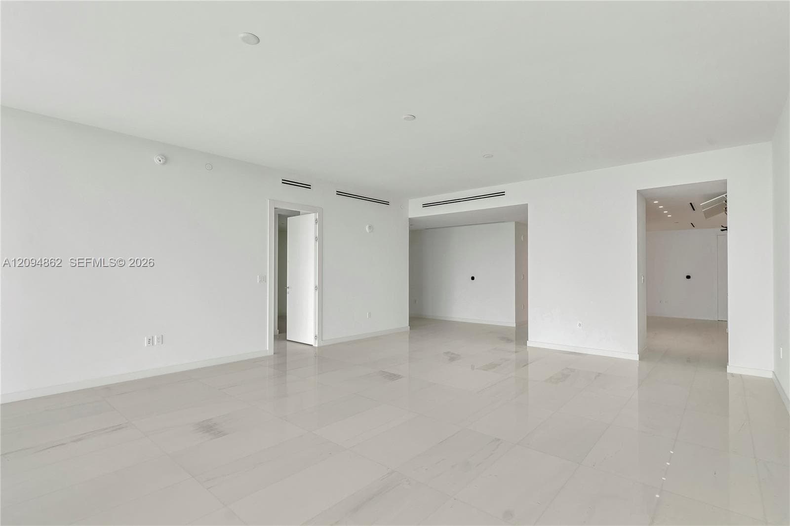 300 Biscayne Blvd Way 4203 photo 9