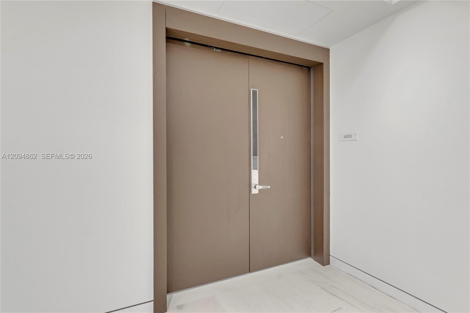 300 Biscayne Blvd Way 4203 photo 4