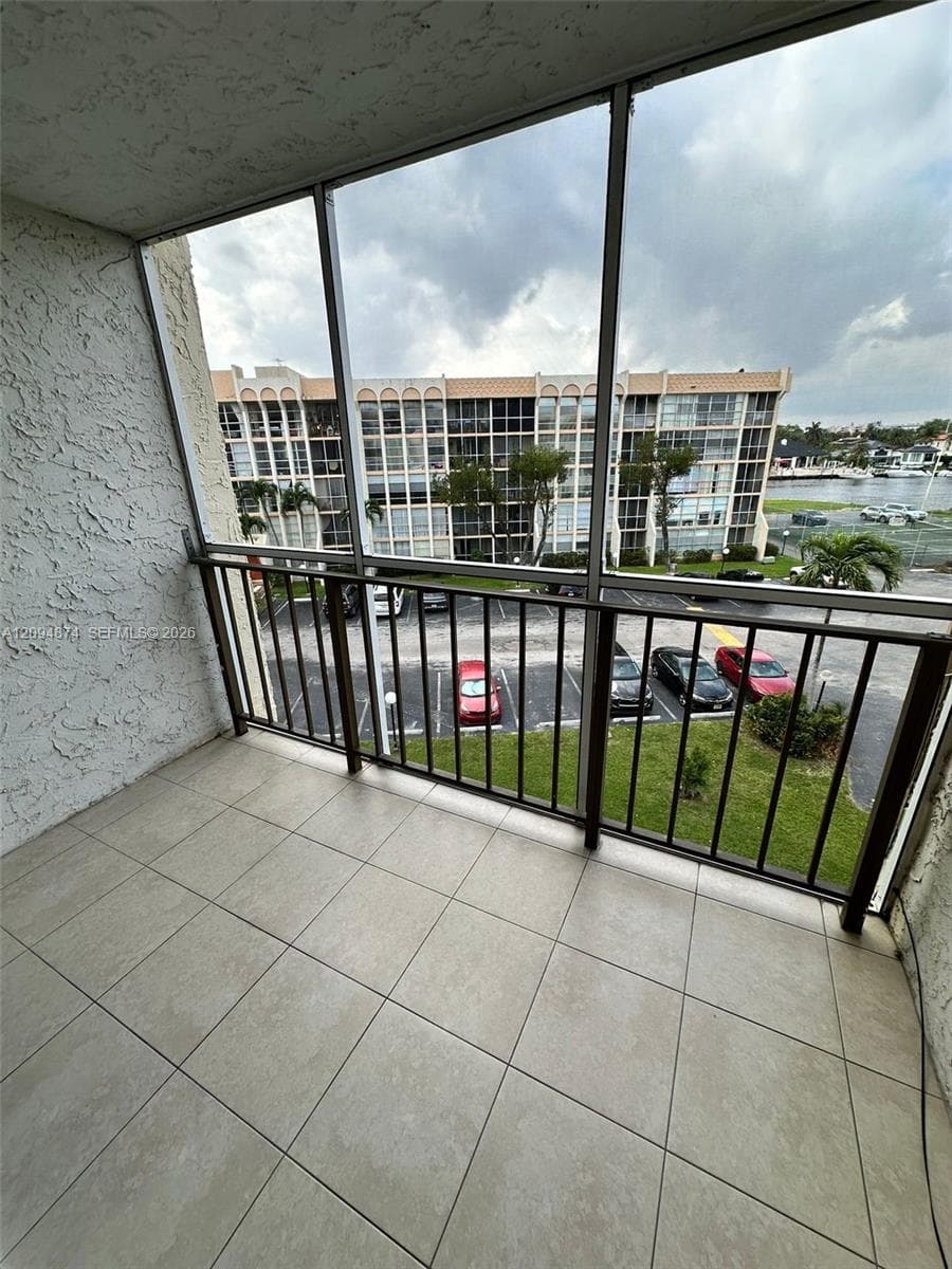 701 Three Islands Blvd 414 photo 8