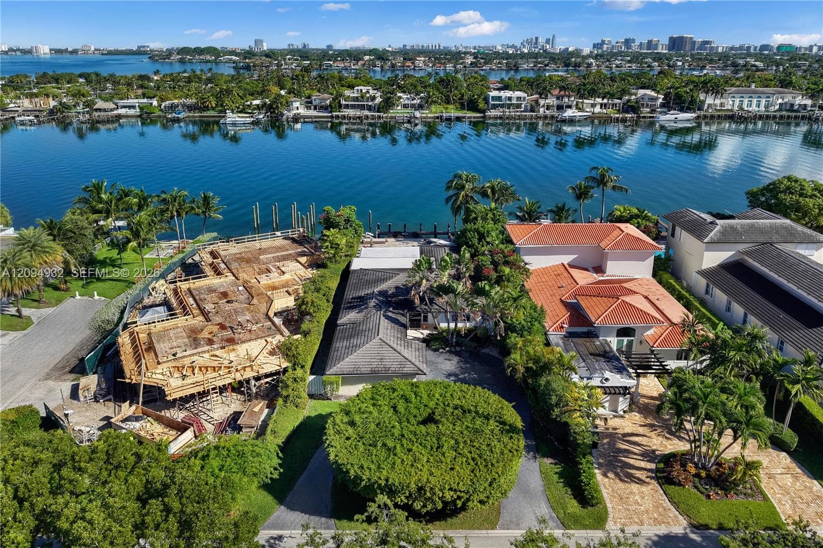 435 N Shore Dr photo 6