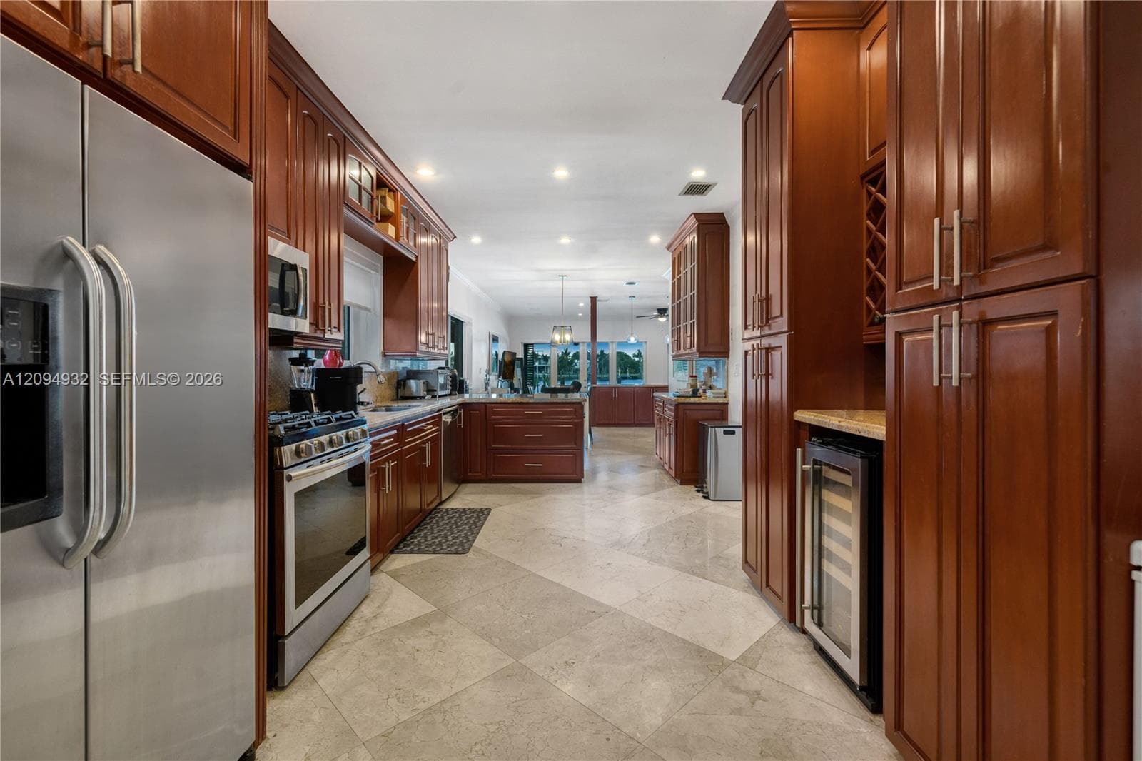 435 N Shore Dr photo 12