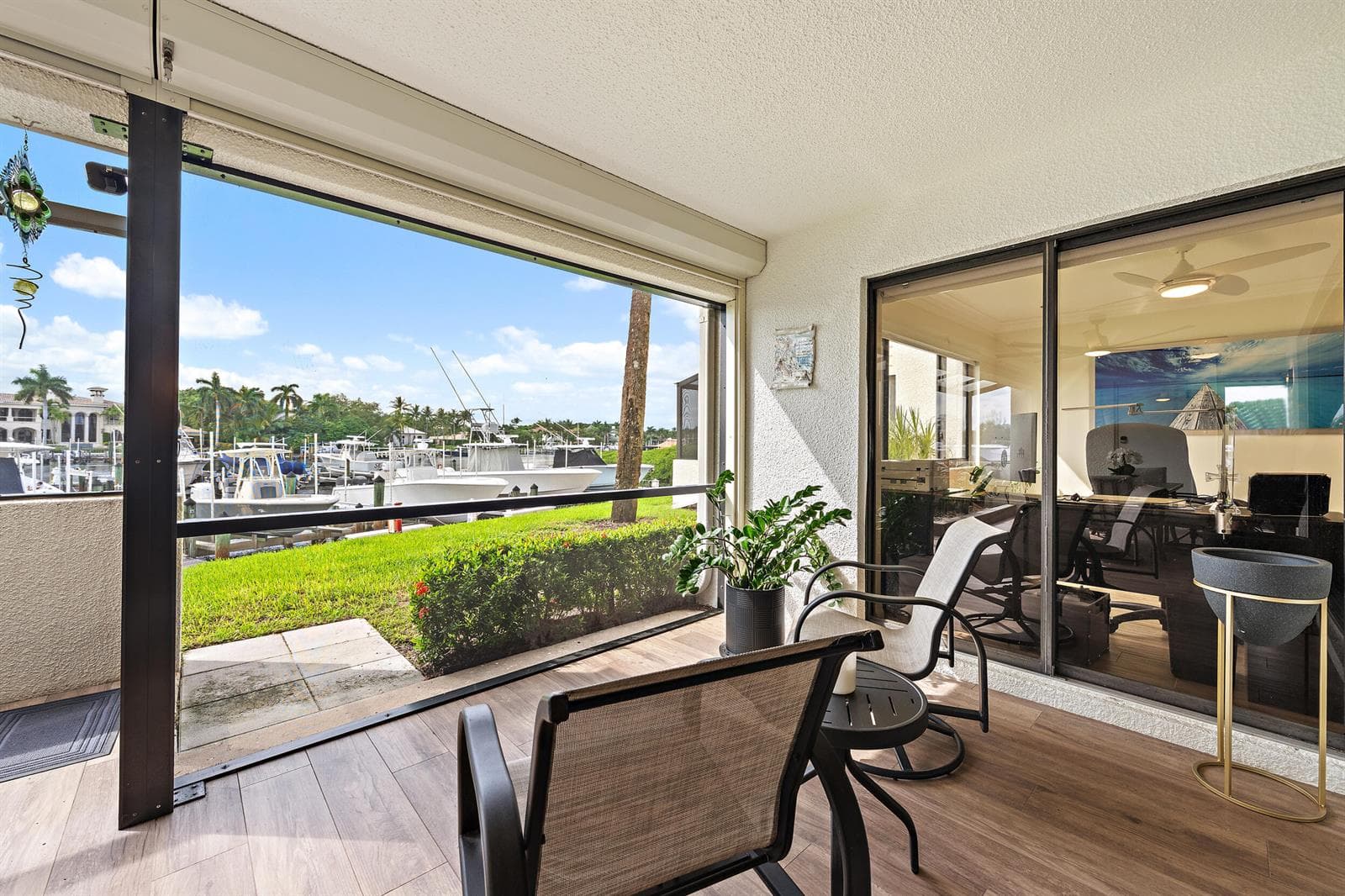 513 Oak Harbour Drive photo 20