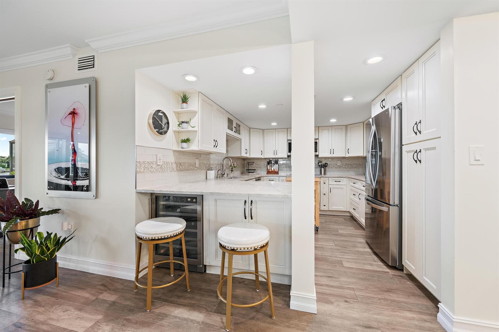 513 Oak Harbour Drive photo 8