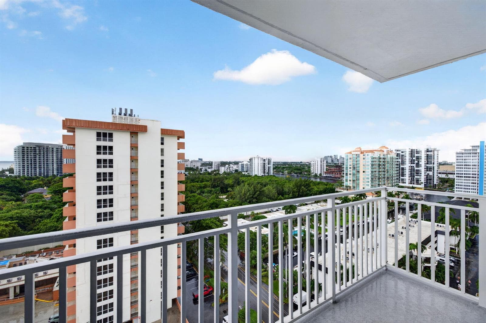 3000 E Sunrise Boulevard 15E photo 13