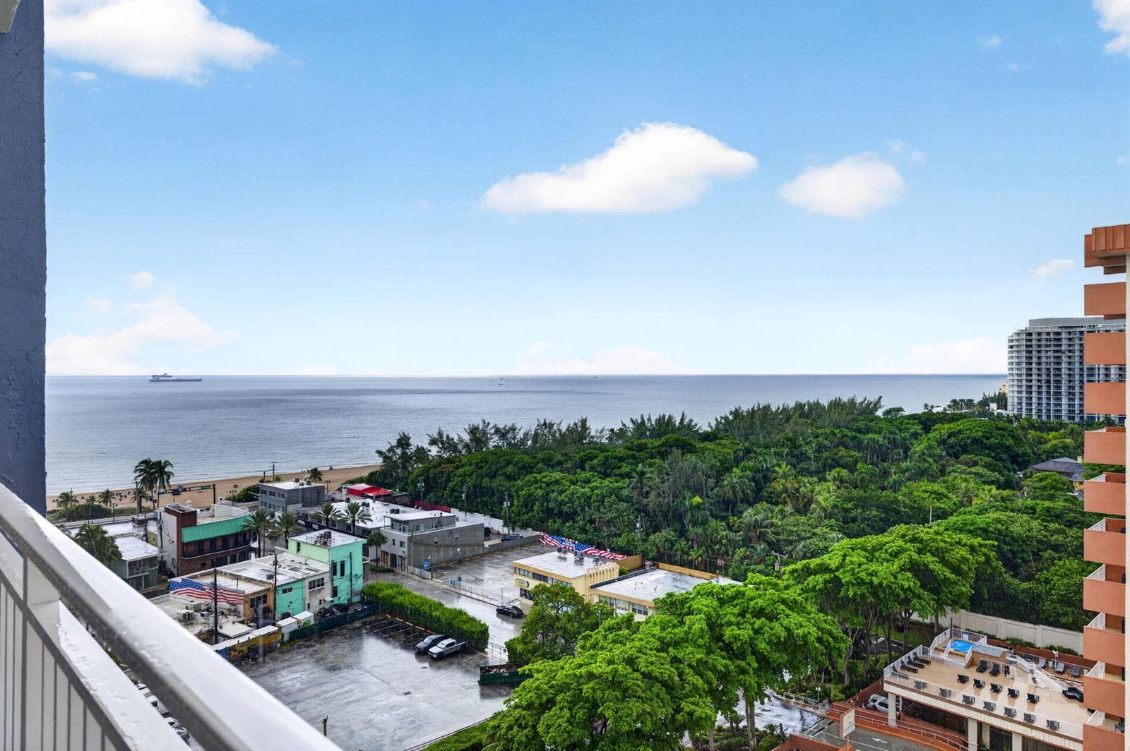 3000 E Sunrise Boulevard 15E photo 1