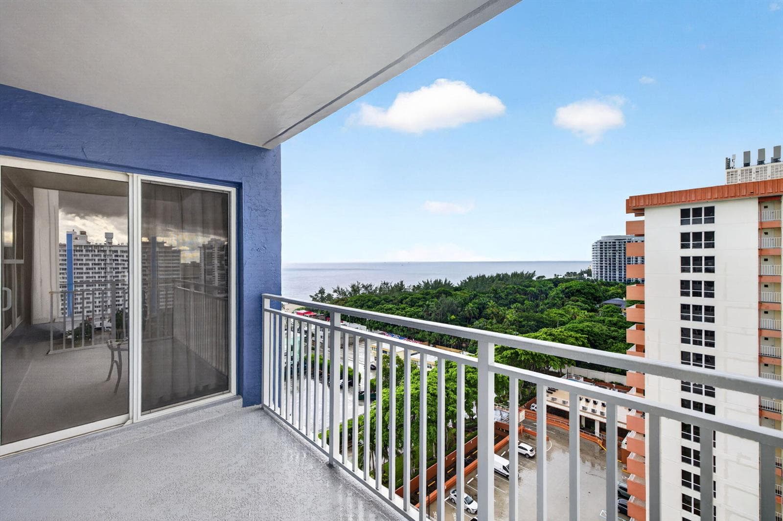 3000 E Sunrise Boulevard 15E photo 5