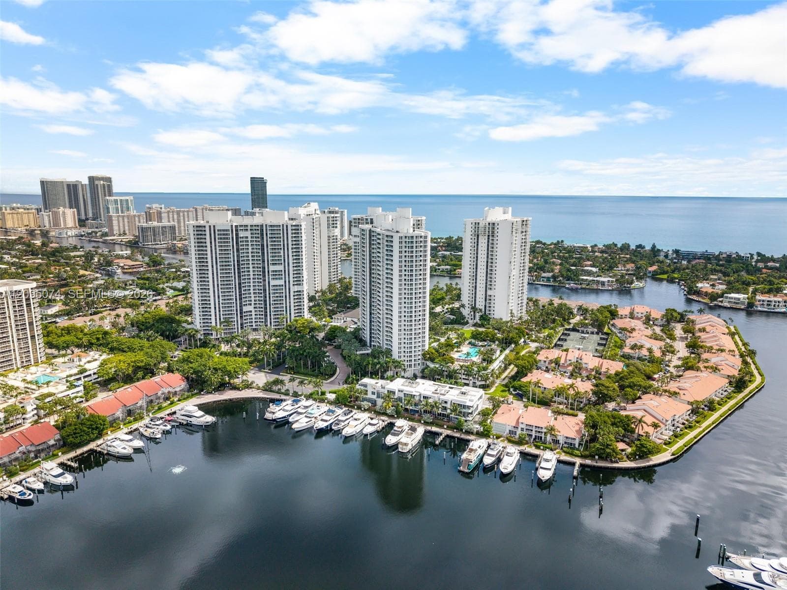 21055 Yacht Club Dr 1703 photo 2