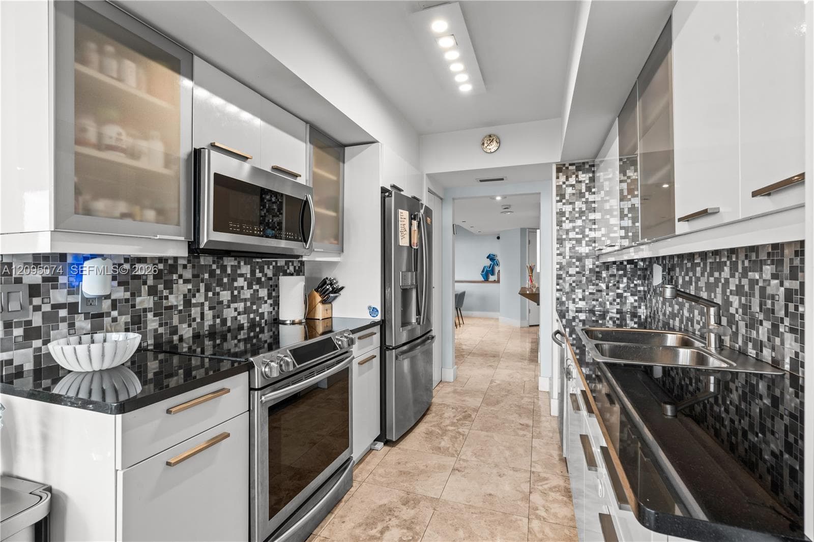 21055 Yacht Club Dr 1703 photo 6