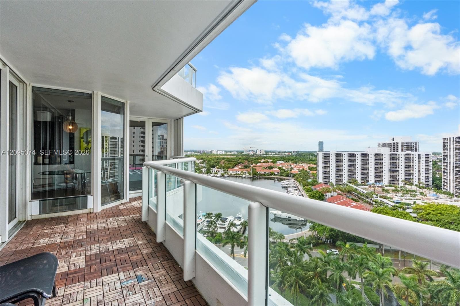 21055 Yacht Club Dr 1703 photo 5