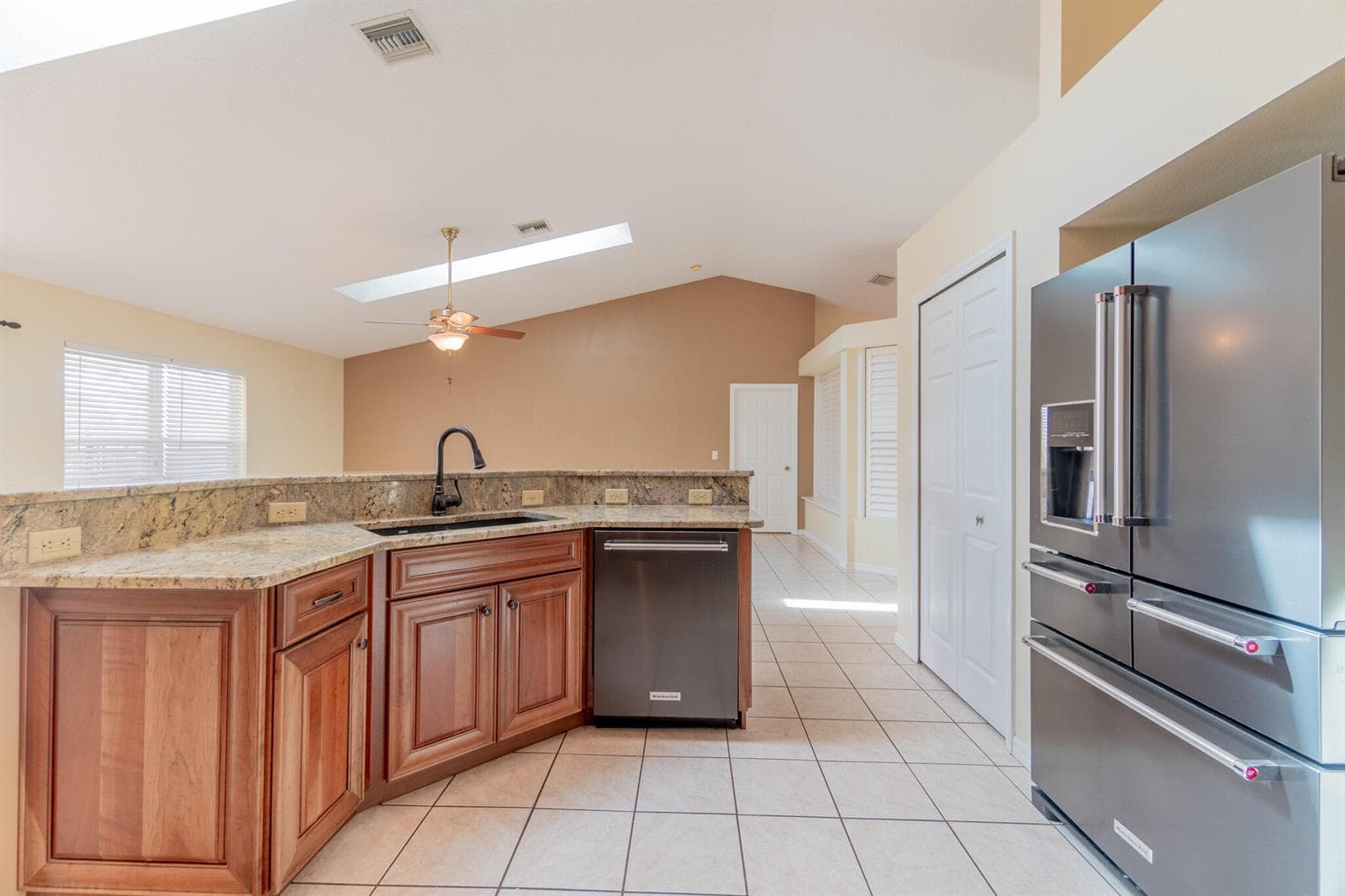 5593 NW WESLEY Road photo 17