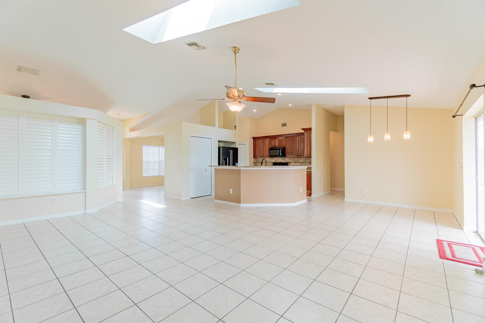 5593 NW WESLEY Road photo 14