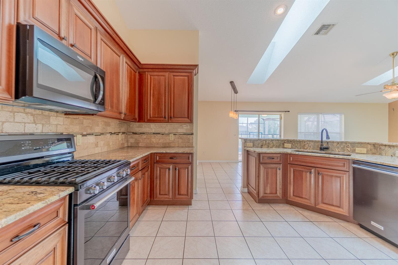 5593 NW WESLEY Road photo 18