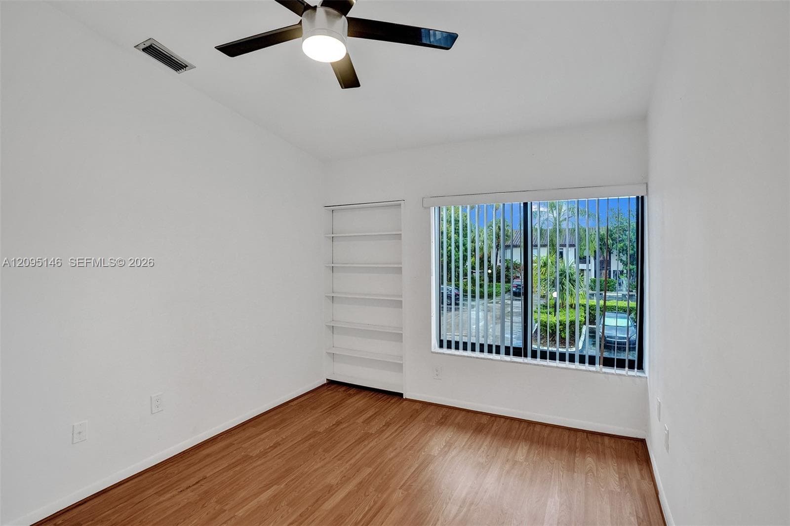 16500 NE 27th Ave 53 photo 15