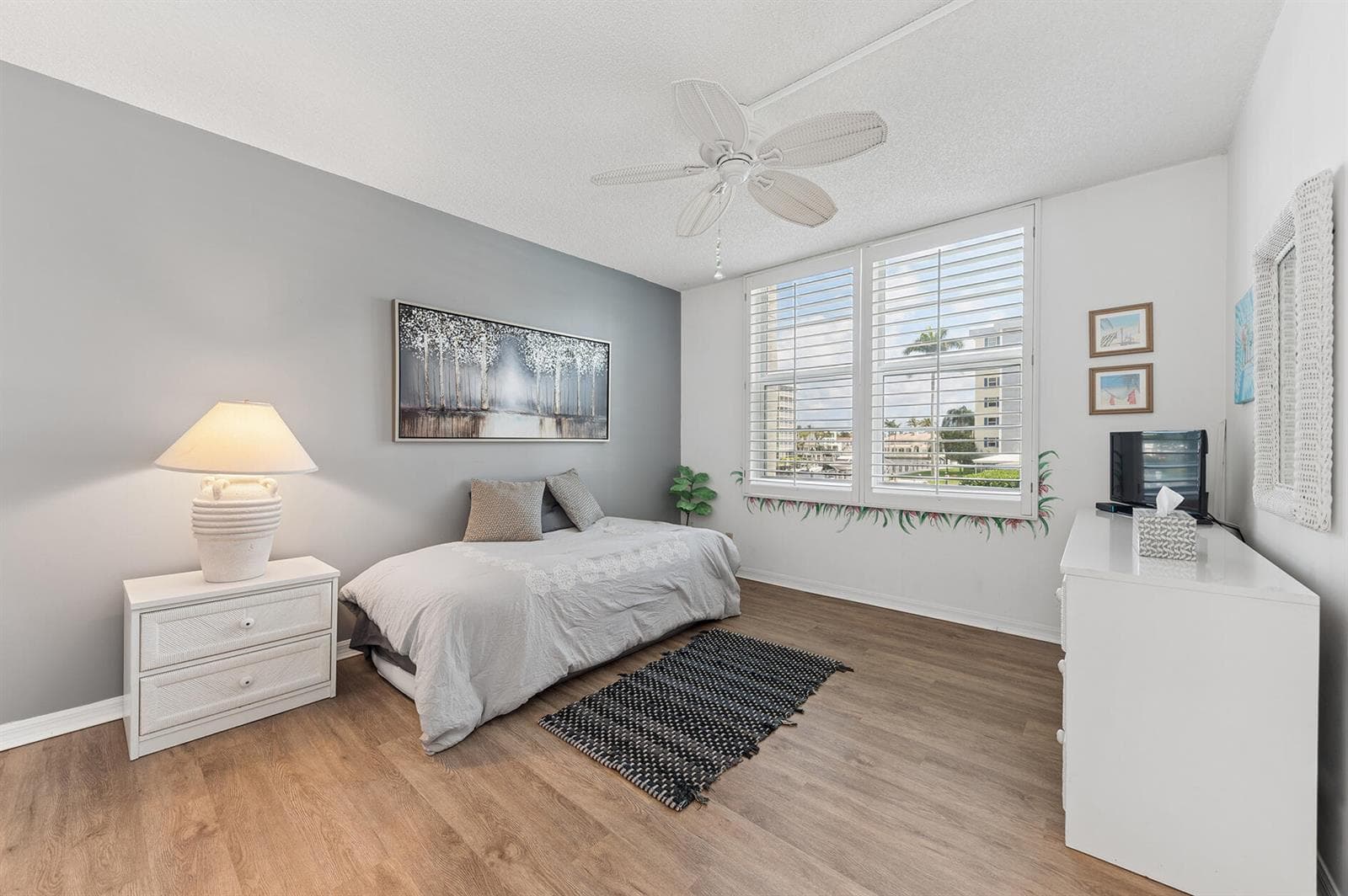 1 HARBOURSIDE Drive 1204 photo 23