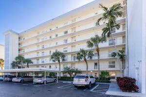 1 HARBOURSIDE Drive 1204 photo 7