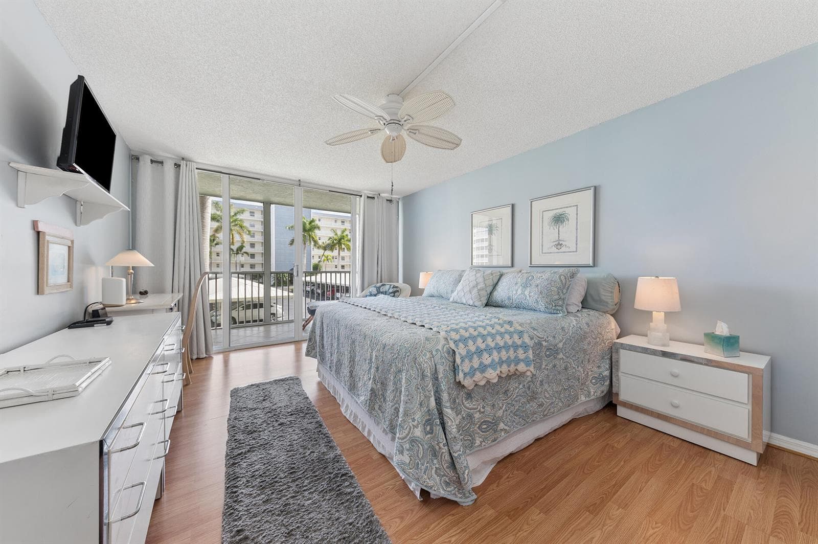1 HARBOURSIDE Drive 1204 photo 21