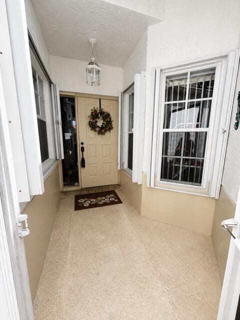 6098 Lake Hibiscus Drive photo 3