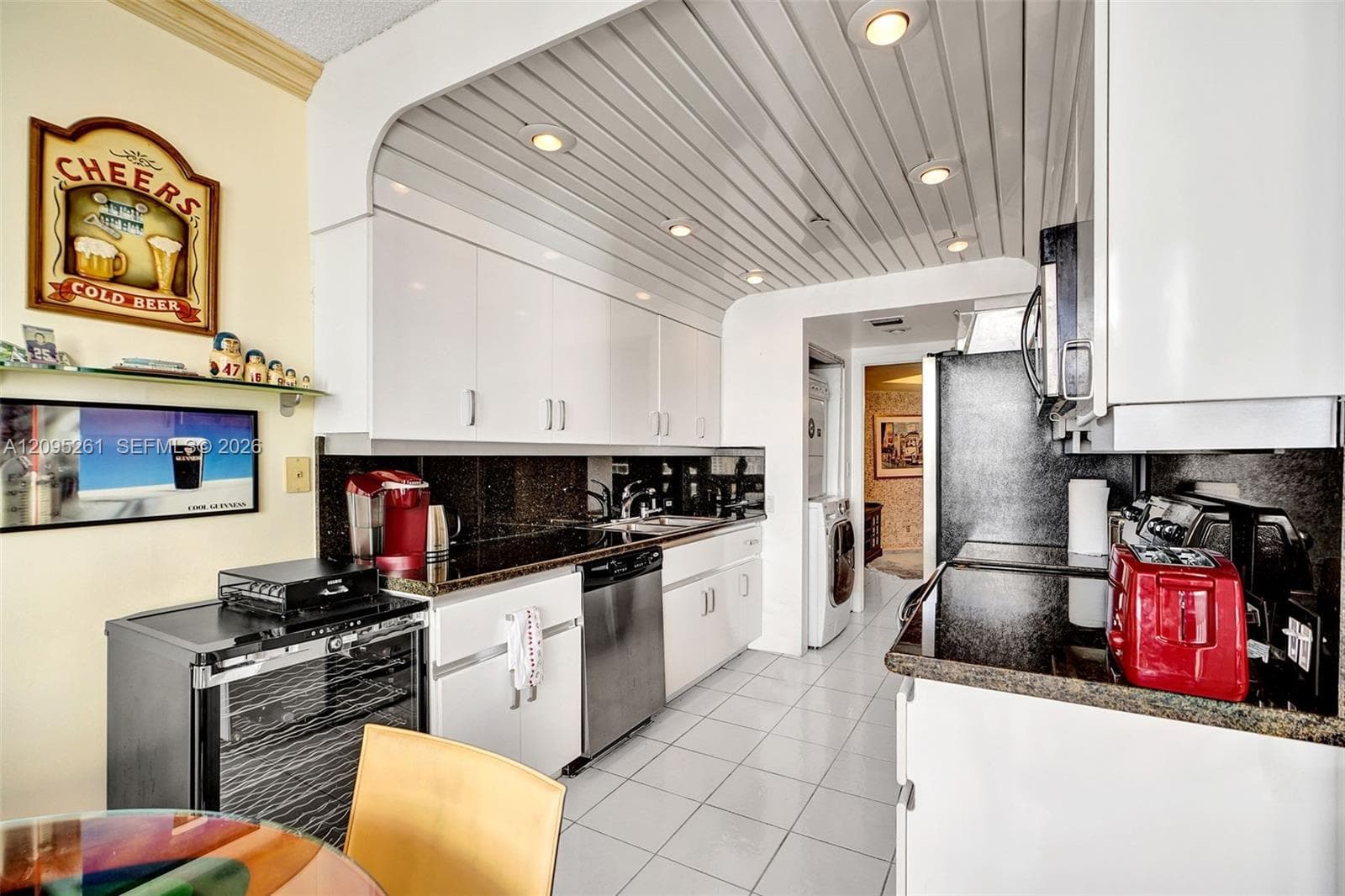 3000 ISLAND BL 2304 photo 12