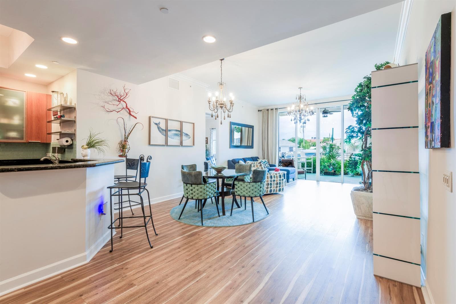 2650 LAKE SHORE Drive 101 photo 12