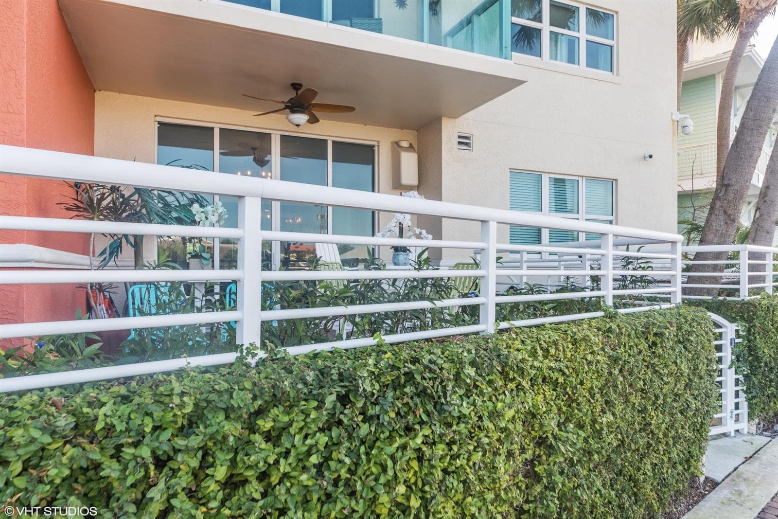 2650 LAKE SHORE Drive 101 photo 22