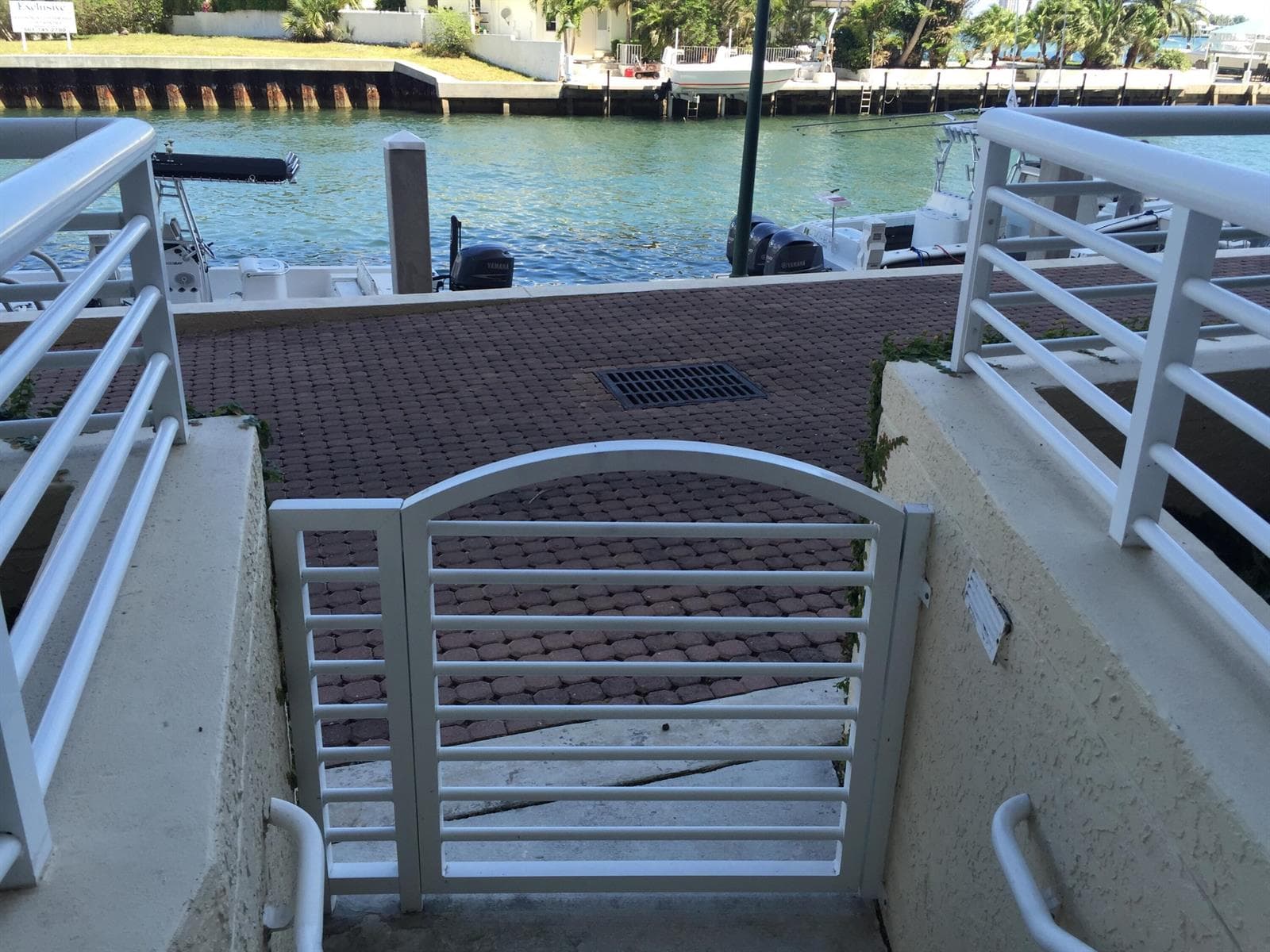 2650 LAKE SHORE Drive 101 photo 7