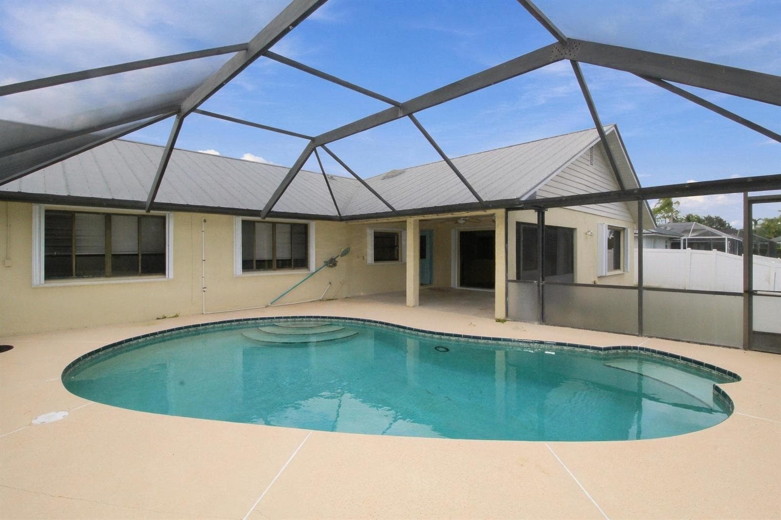 1309 SE Coral Reef Street photo 17