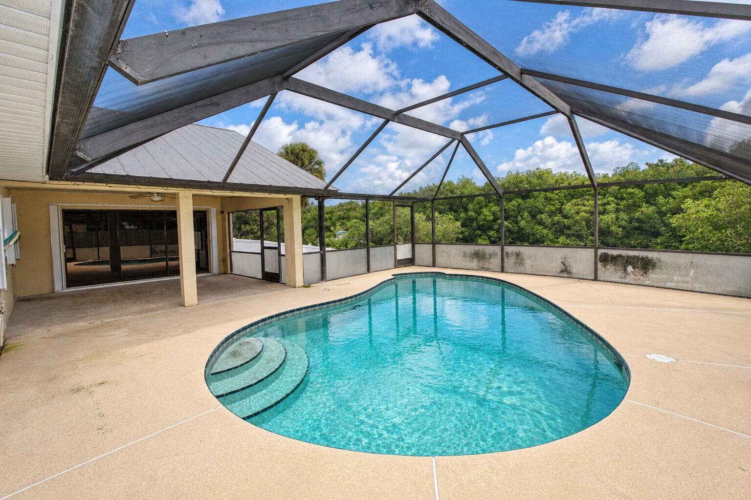 1309 SE Coral Reef Street photo 18