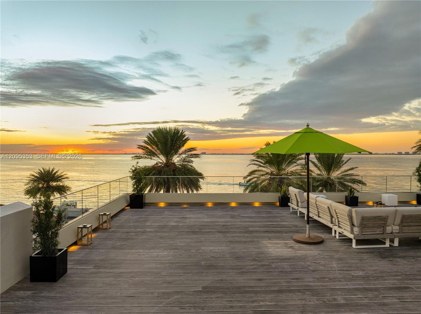 360 Harbor Dr photo 23