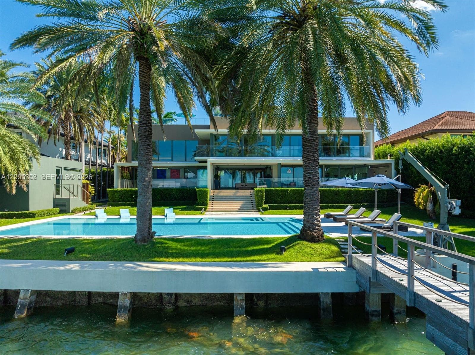 360 Harbor Dr photo 16