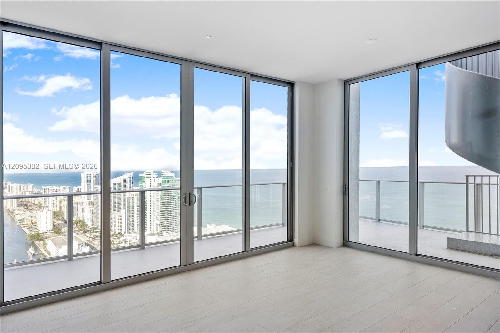 4010 S S Ocean Dr T4301-PENTHOUSE photo 8