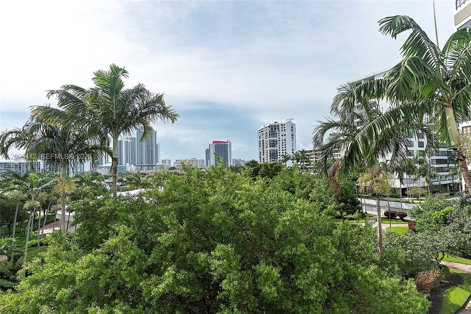 600 Three Islands Blvd 420 photo 20