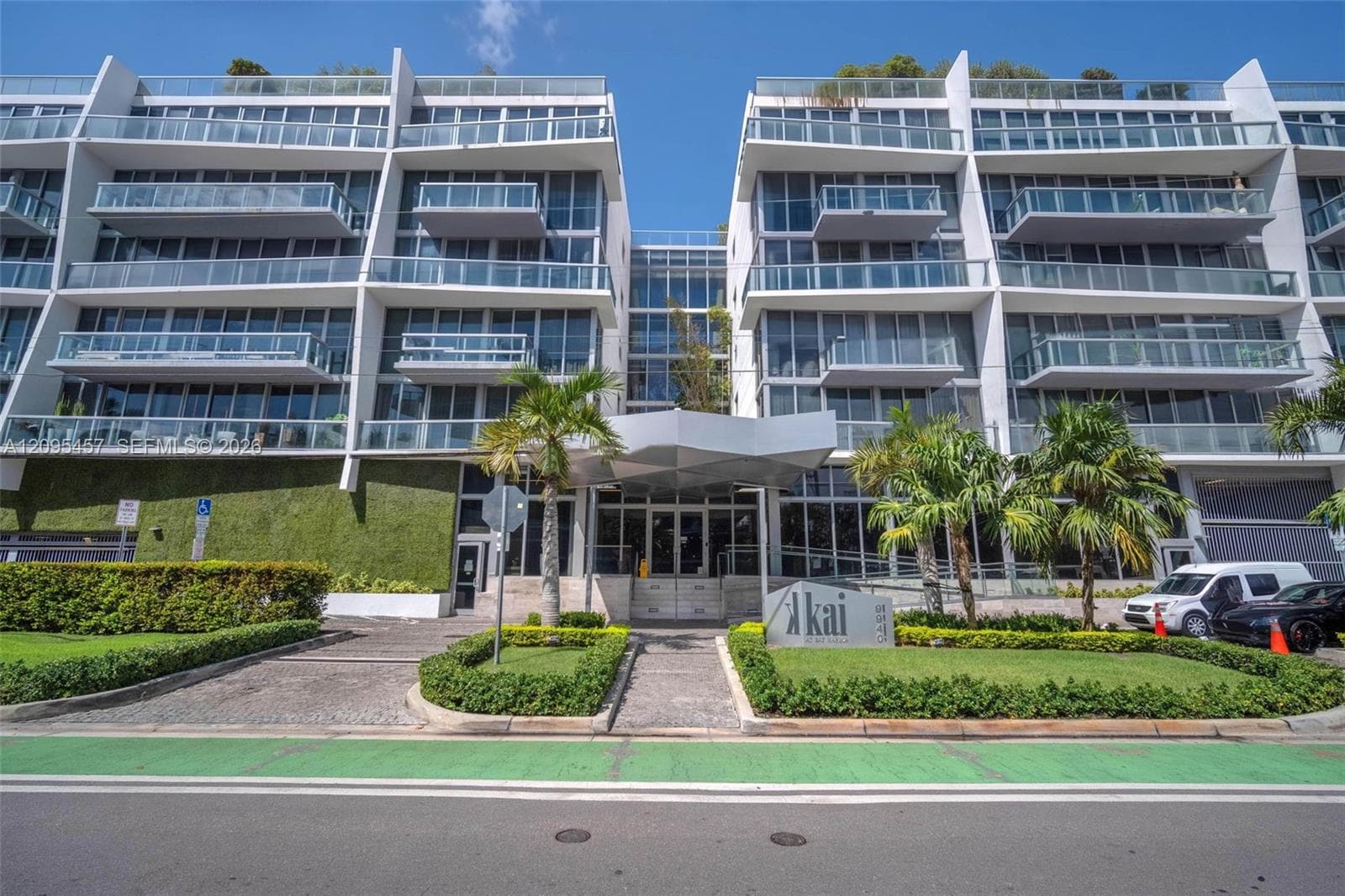 9940 W Bay Harbor Dr 5D-N photo 2