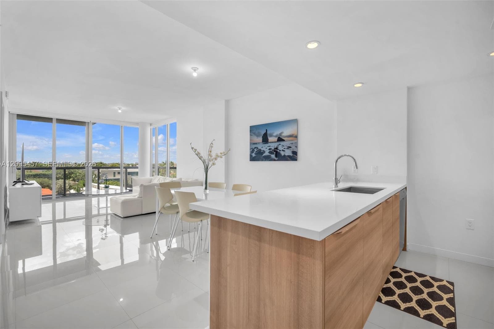 9940 W Bay Harbor Dr 5D-N photo 7